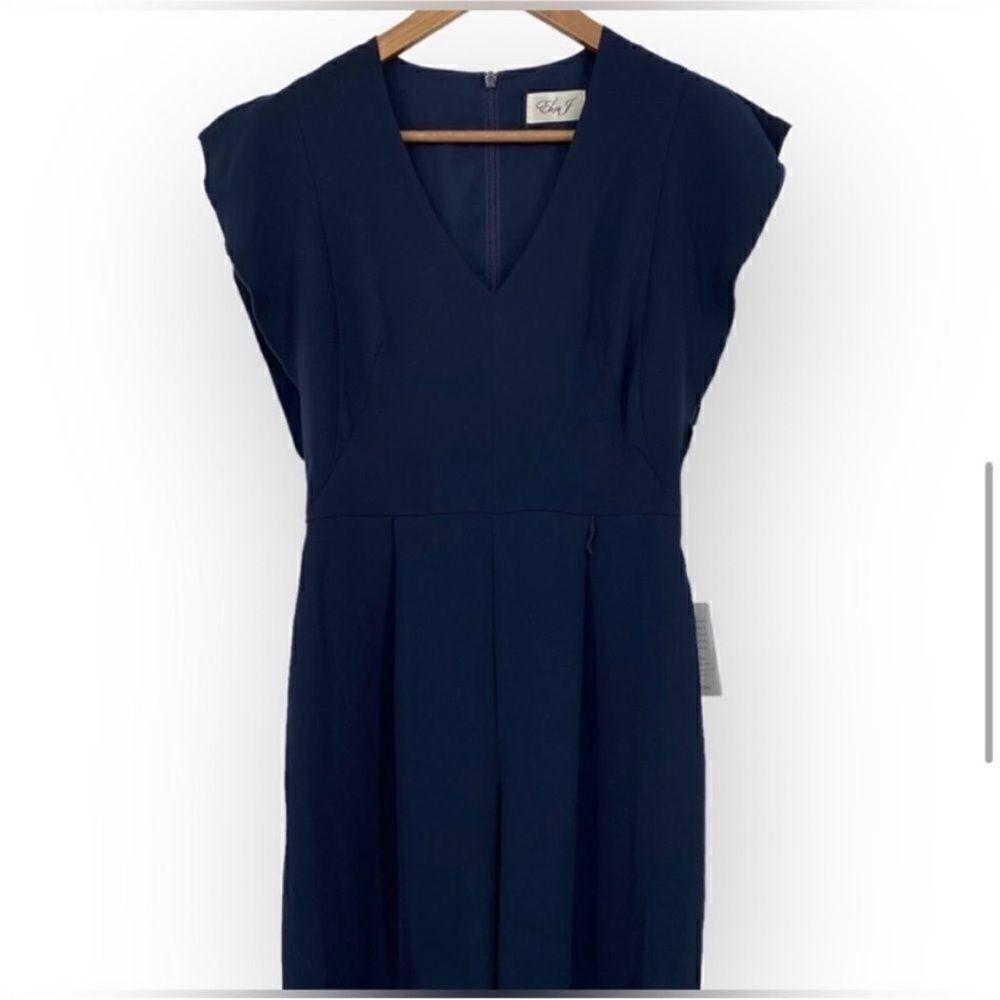 ELIZA J NWT Flutter Sleeve Crepe V Neck Wide Leg
Jumpsuit Navy Size 2 - Picture 8 of 12